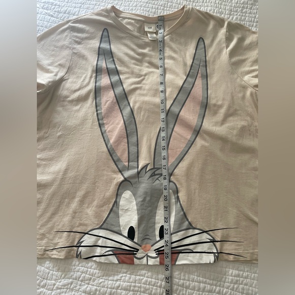 H&M Bugs Bunny Graphic Short Sleeve Tee - Picture 7 of 8